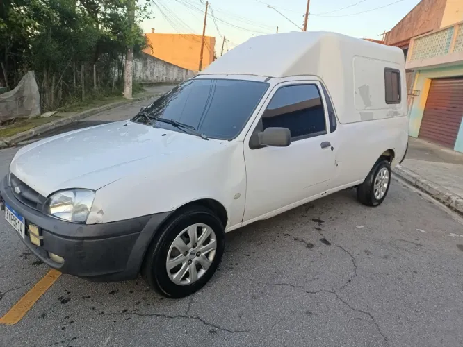 Ford Courier 1.6 L/ 1.6 Flex 2013