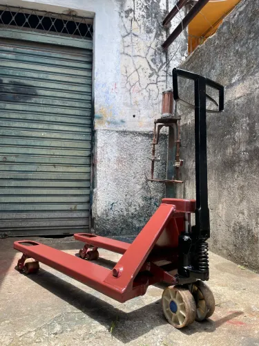Paleteira hidráulica manual 