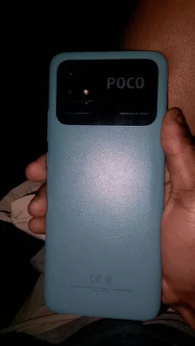 Poco c40