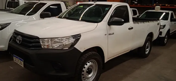Toyota Hilux CS 4X4 2.8 TDI Diesel Mec. 2023