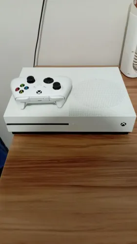 Xbox One S