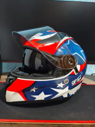 Capacete gp tech