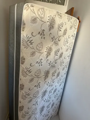 Cama solteirão 