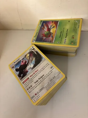 200 cartas Pokémon 