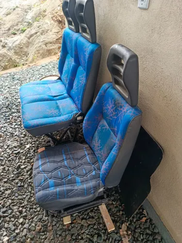 Vende-se banco de iveco 500,00 reais 