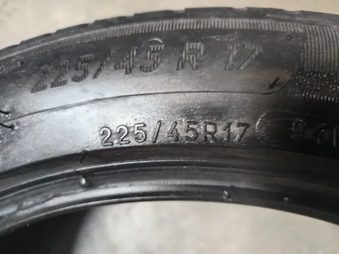 Pneus 2 pares aros 17 e 16 Continental e Xbri