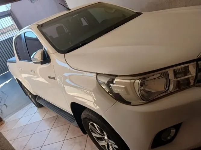 Toyota Hilux CD SRV 4X4 2.8 TDI Diesel Aut. 2018
