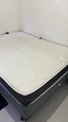 Cama Box casal com colchão
