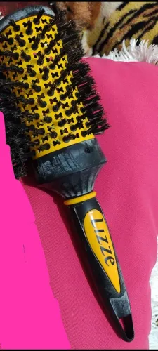 Escovas de cabelo térmicas Lizze