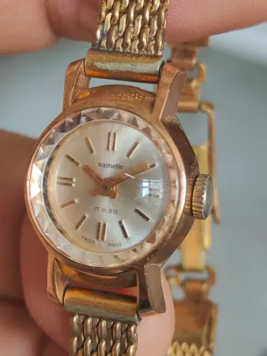 Religio Swiss, corda, 18k gold plaquet