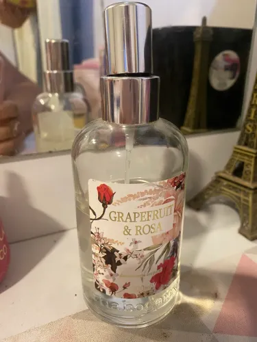 Perfume mahogany