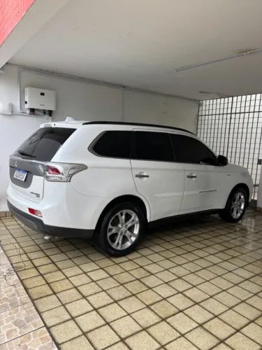 Mitsubishi Outlander 3.0/ GT 3.0 V6 Aut. 2014
