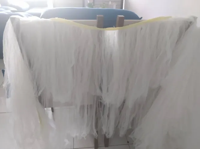 Toalha de tule para mesa de festa. Da pra colocar em toda a volta de uma mesa 1,80 m.