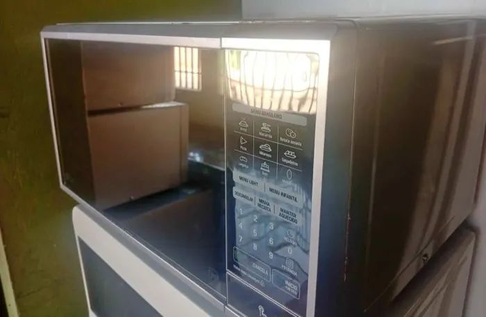 MICROONDAS LG 31 LITROS ESPELHADO