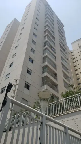 Imóvel para aluguel possui 76 metros quadrados com 2 quartos em Vila Pompéia - São Paulo -