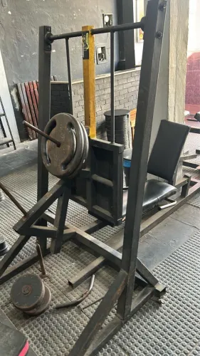 Máquina de perna - Leg press (seminovo)