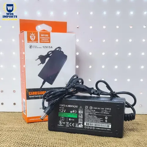 Fonte Carregador Portátil Universal 12V 5A Plug P2