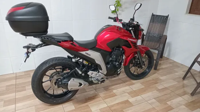 Yamaha Fazer 250 cl/ 2023
