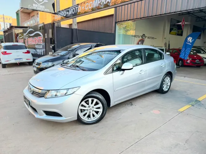 Honda Civic Sedan LXS 1.8/1.8 Flex 16V Mec. 4P 2012