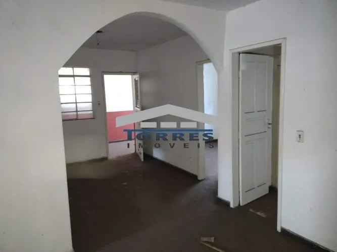 Espaço Comercial Versátil na BR-381  Ideal para Seu Negócio