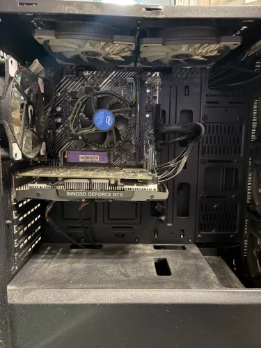 PC gamer - intel core i5 10400f - GTX1650