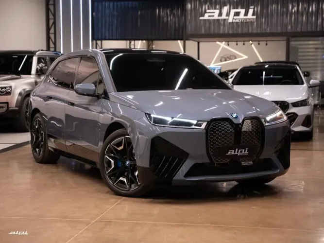BMW IX Xdrive 50 Sport Aut. (elétrico) 2024