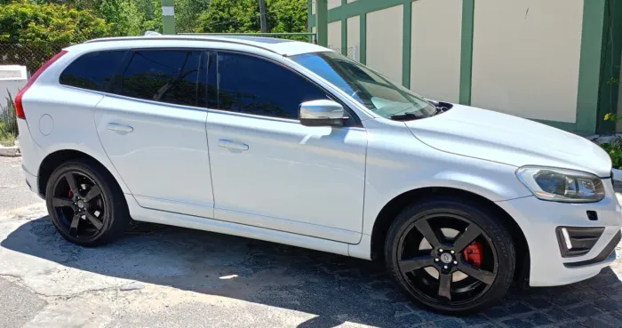 Volvo XC 60 T-5 R-design 2.0 FWD 5P 2014