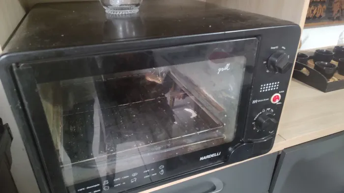 Vendo forno elétrico com pequeno defeito