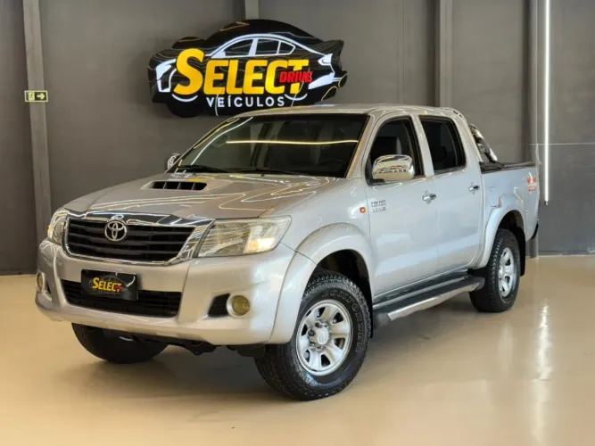 Toyota Hilux CD D4-d 4X4 3.0 TDI Dies. Mec. 2013