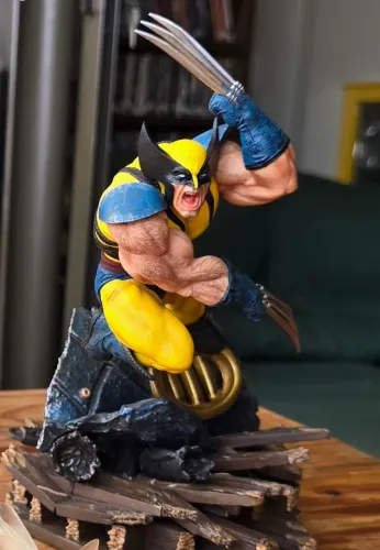 WOLVERINE 1/10 IRON STUDIOS