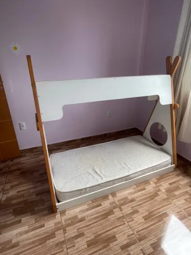 Cama montessoriana