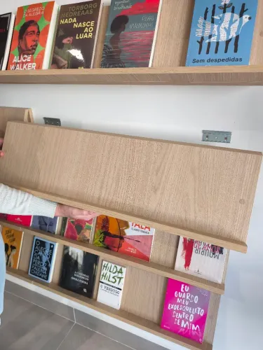 Prateleira para livros