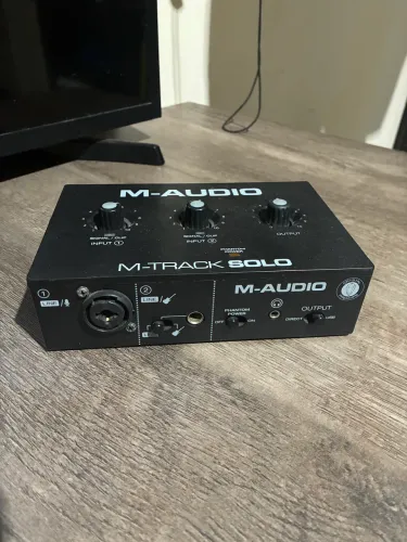 Interface de áudio M-aúdio