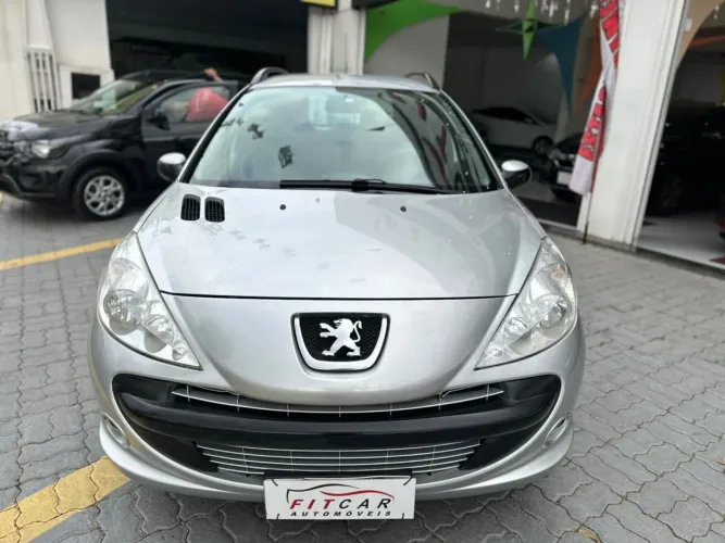 Peugeot 207 SW XR Sport 1.4 Flex 8V 5P 2010