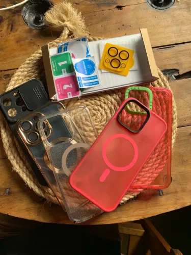 Vendo ou troco iPhone 14 por moto .