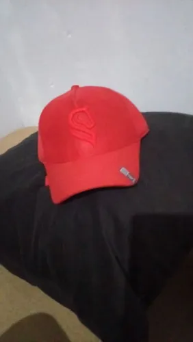 Bonés em varejo e atacado.