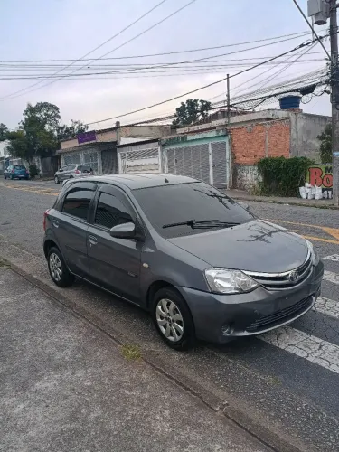 Toyota Etios XS 1.5 Flex 16V 5P Mec. 2016