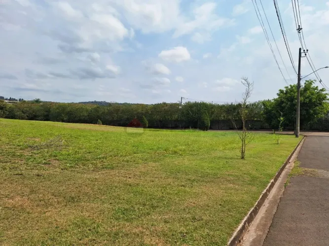 Terreno exclusivo em condomínio no Villa Toscana, Votorantim-SP: 1.030m² de oportunidade ú
