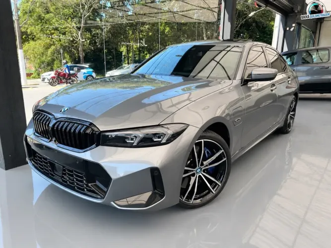 BMW 330E M Sport 2.0 Turbo Híbrido AU 2024