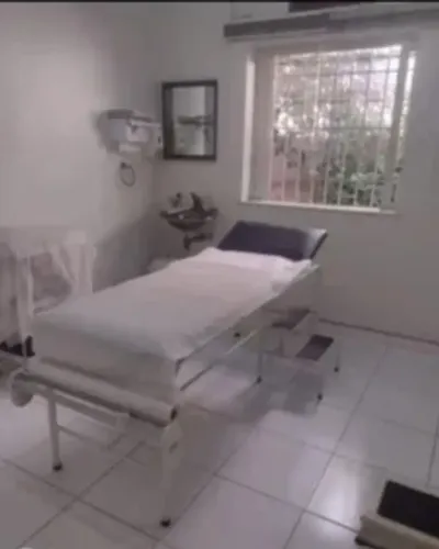Imóvel para aluguel e venda possui 300 metros quadrados com 6 quartos