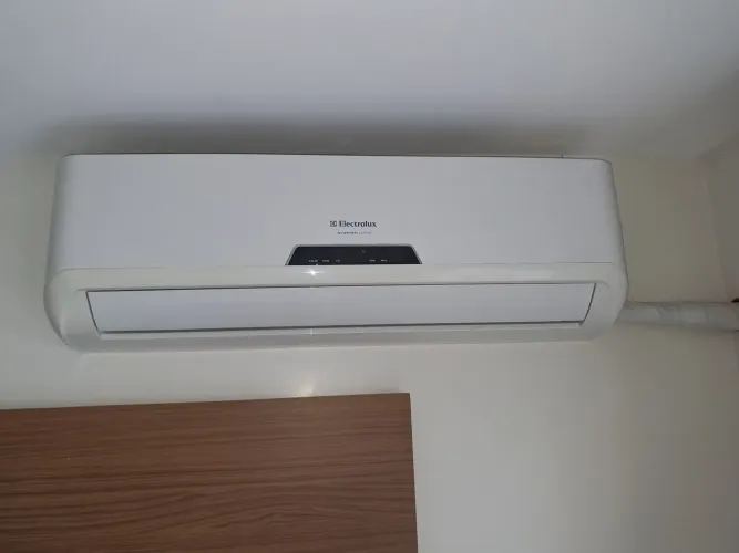 Ar split inverter 22 mil btus electrolux