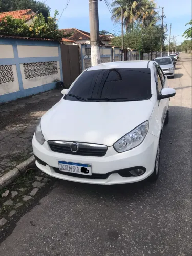 Fiat Grand Siena Essence 1.6 Flex 16V 2016