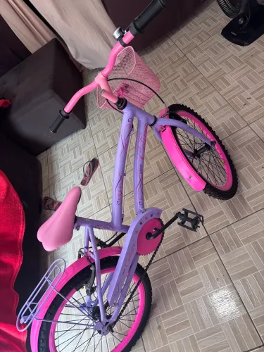 Bicicleta Aro 20 Infantil Colli Celina Lilás com Cestinha Freio V Brake