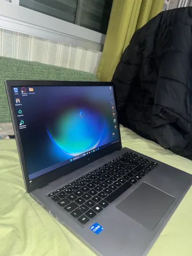 Notebook Acer Aspire GO 15 Inter Core i5-13420 3 meses de uso com a Capa de Proteção Verde