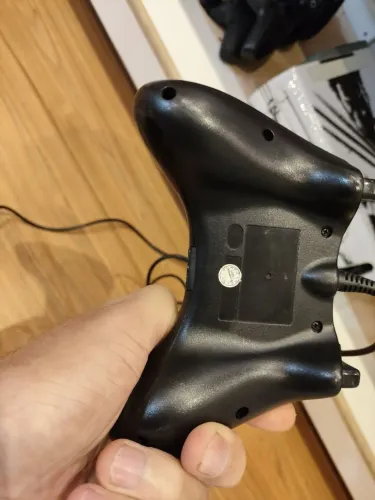 Vendo controle de Xbox 360 com fio