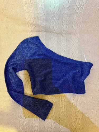 Top Um Ombro Só Manga Longa Azul Brilho