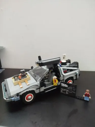 LEGO 10300 De Volta Para O Futuro - Máquina Do Tempo DeLorean