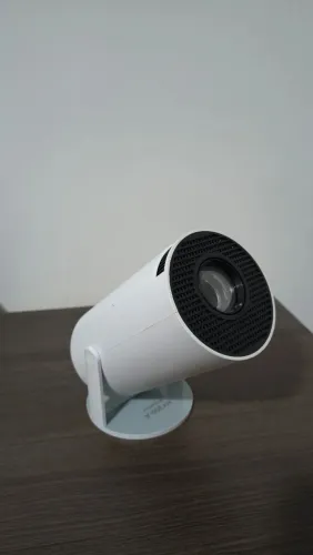 ? Projetor HY300-A LCD ? LED | HDMI + USB