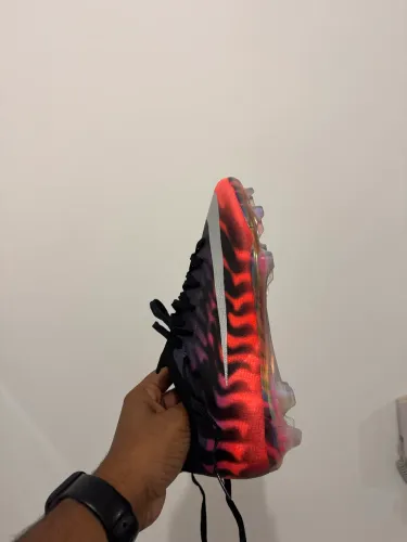 Chuteira Nike Mercurial Vapor Elite - Tamanho 41