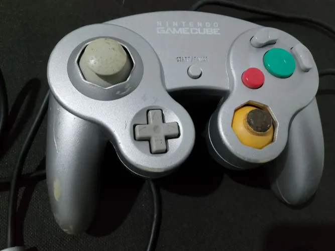 CONTROLE ORIGINAL GAMECUBE PRATA PLATINUM FUNCIONANDO 100%
